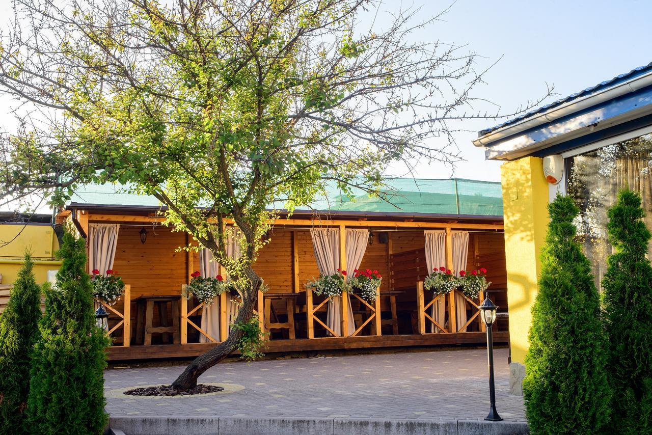 Argo Premium Hotel Liov Exterior foto